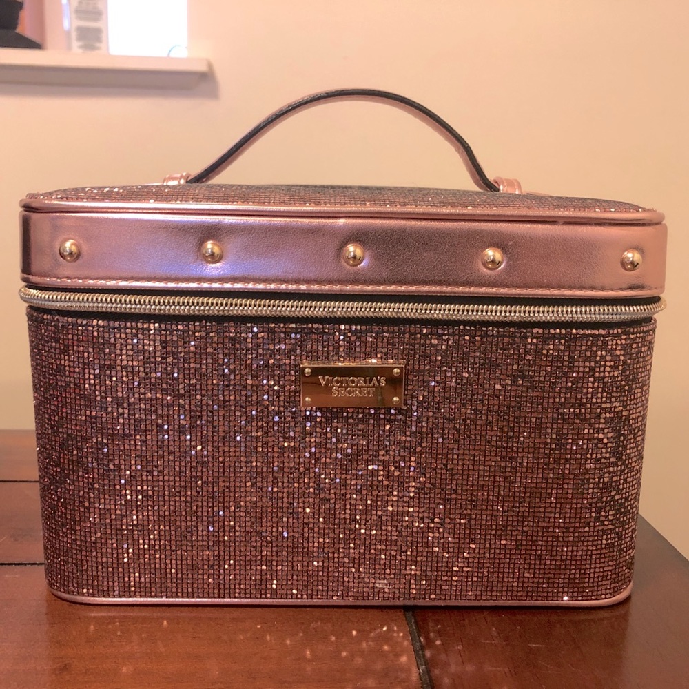 Victoria’s Secret Train Case -excellent condition